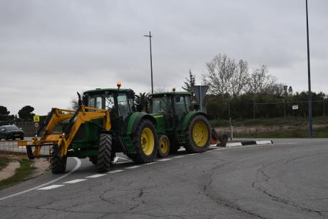 Tractores cortando el tráfico en uno de los puntos de Daimiel