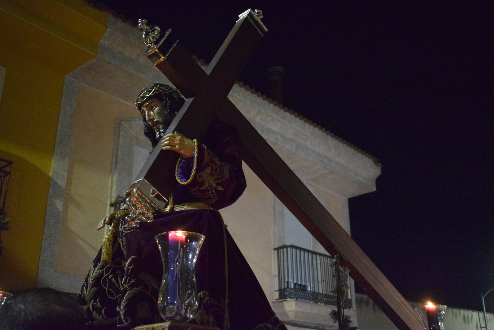 Jesús Nazareno en via crucis