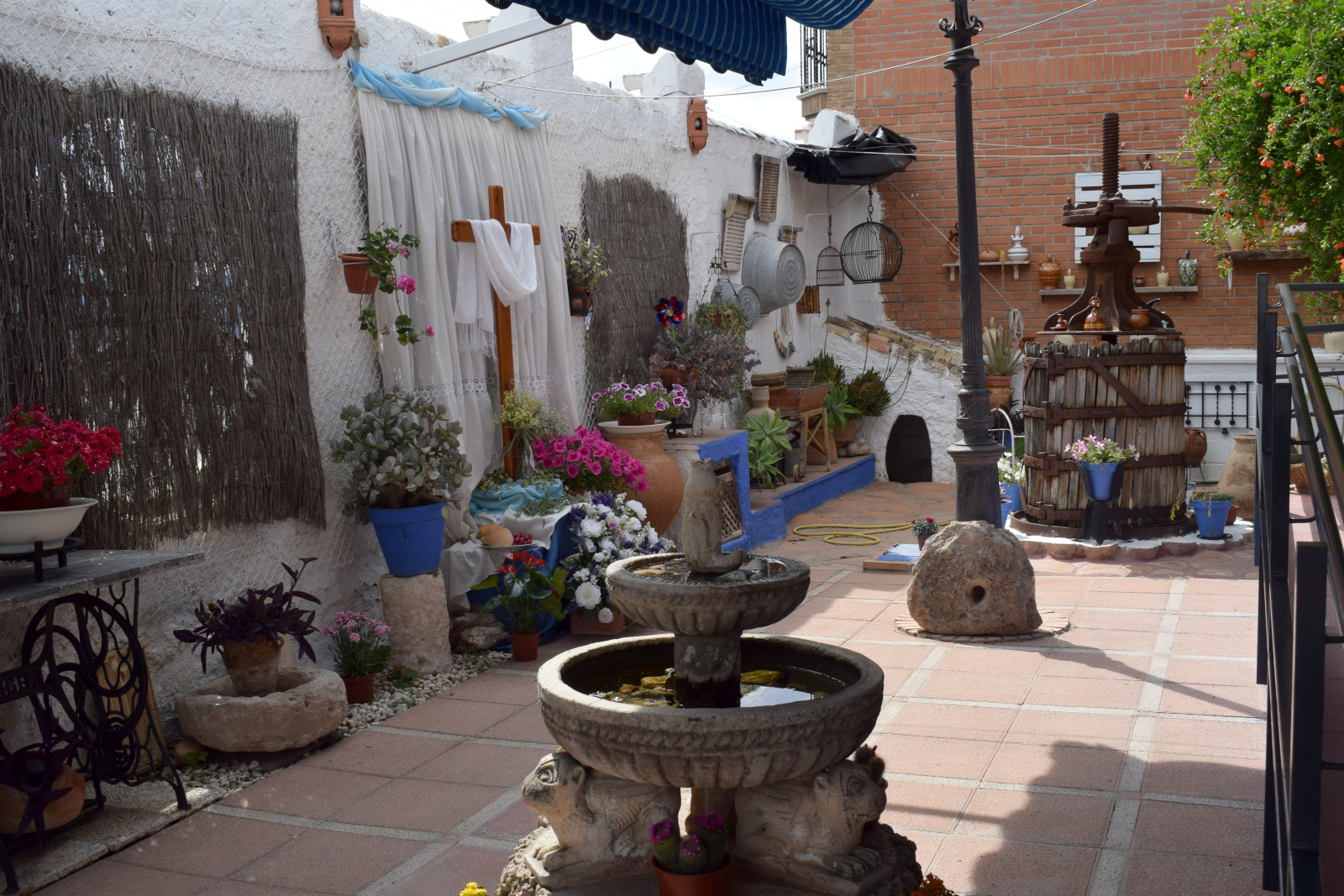 Patio de Rosa Fernández-Espartero y José Martín de la Sierra