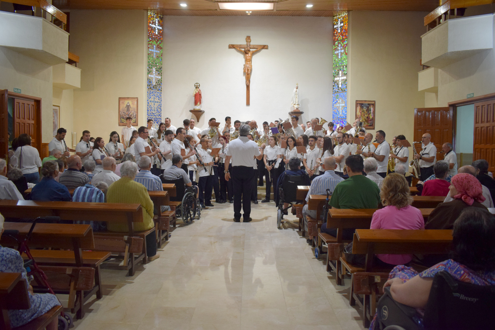 La Banda en la residencia 'Virgen de las Cruces'