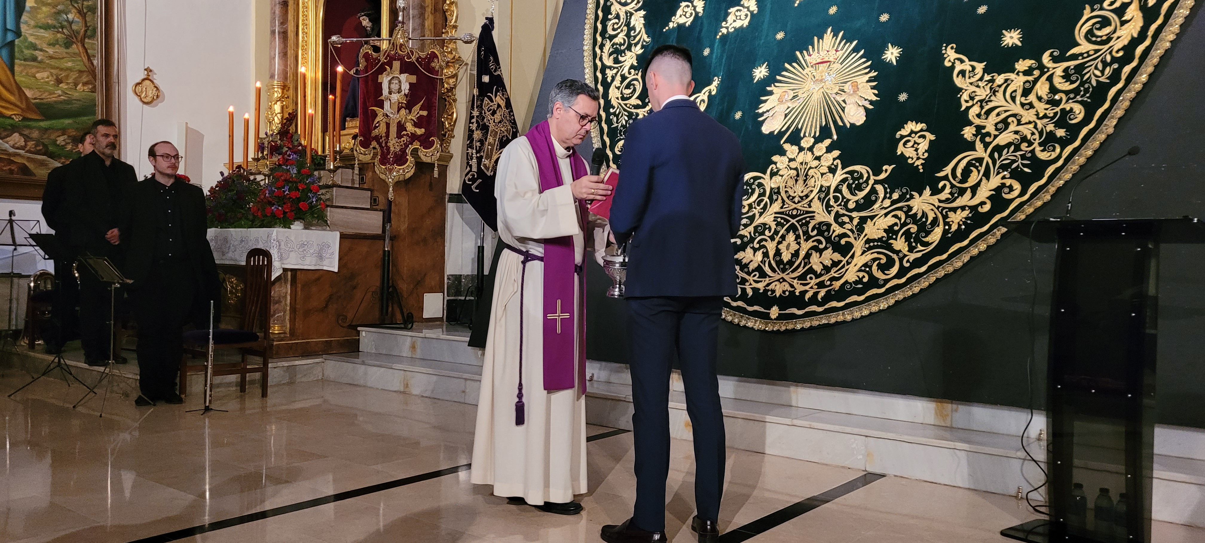 Bendición del manto.