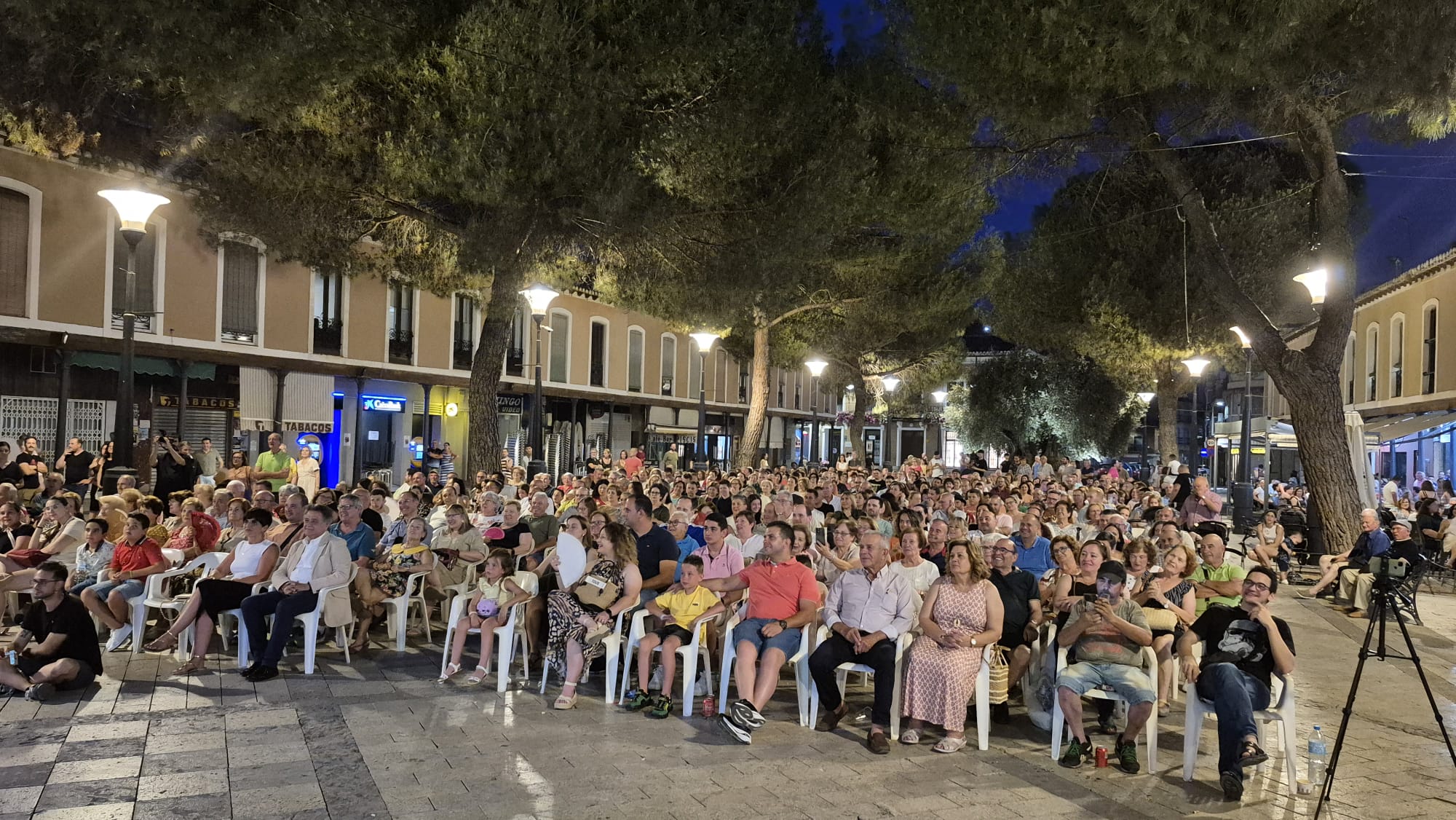 Más de 500 personas vieron el espectáculo.