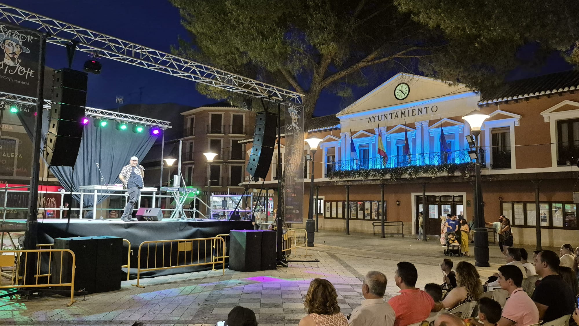 Agustín Durán en la Plaza de España.