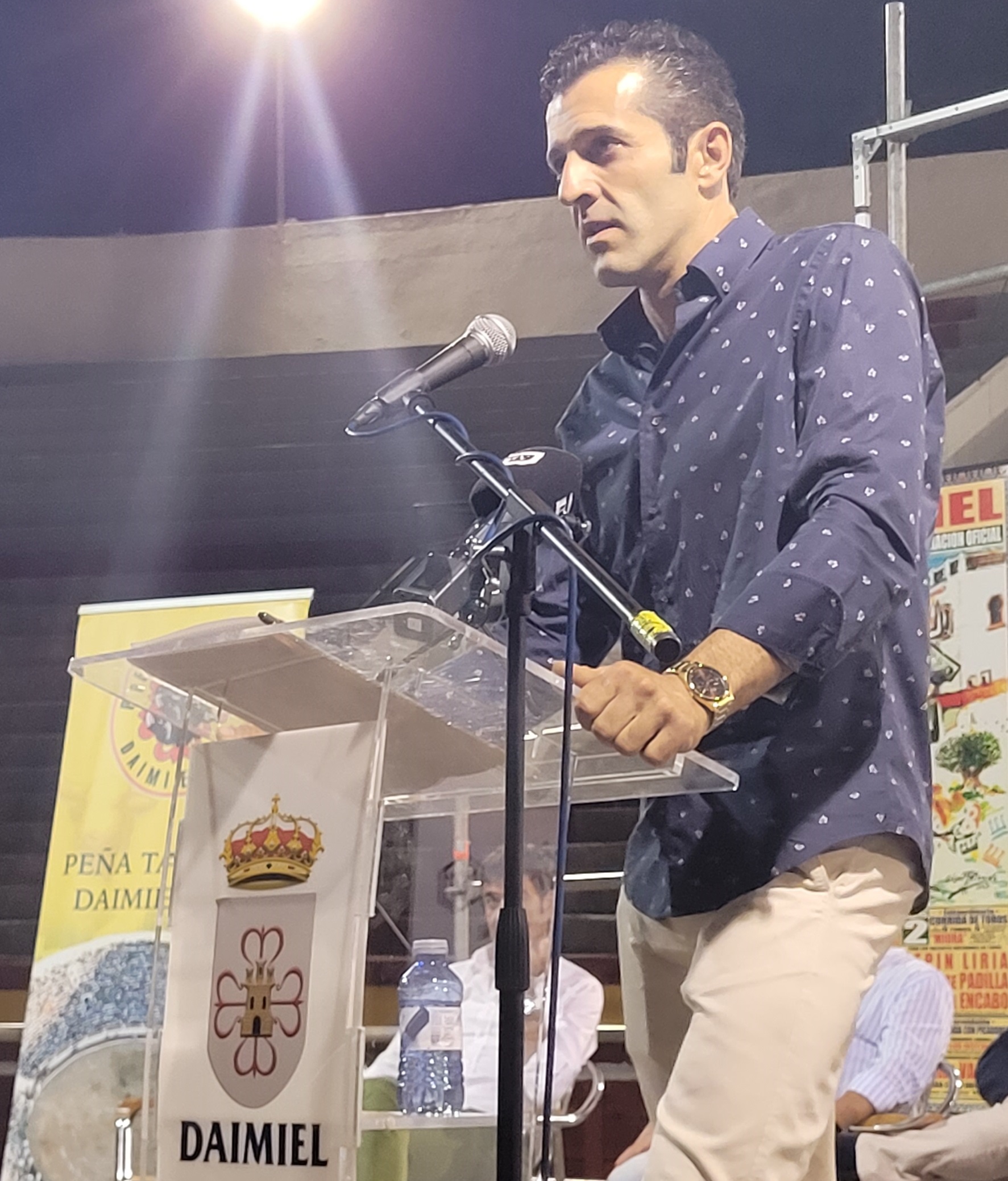 Antonio Linares.