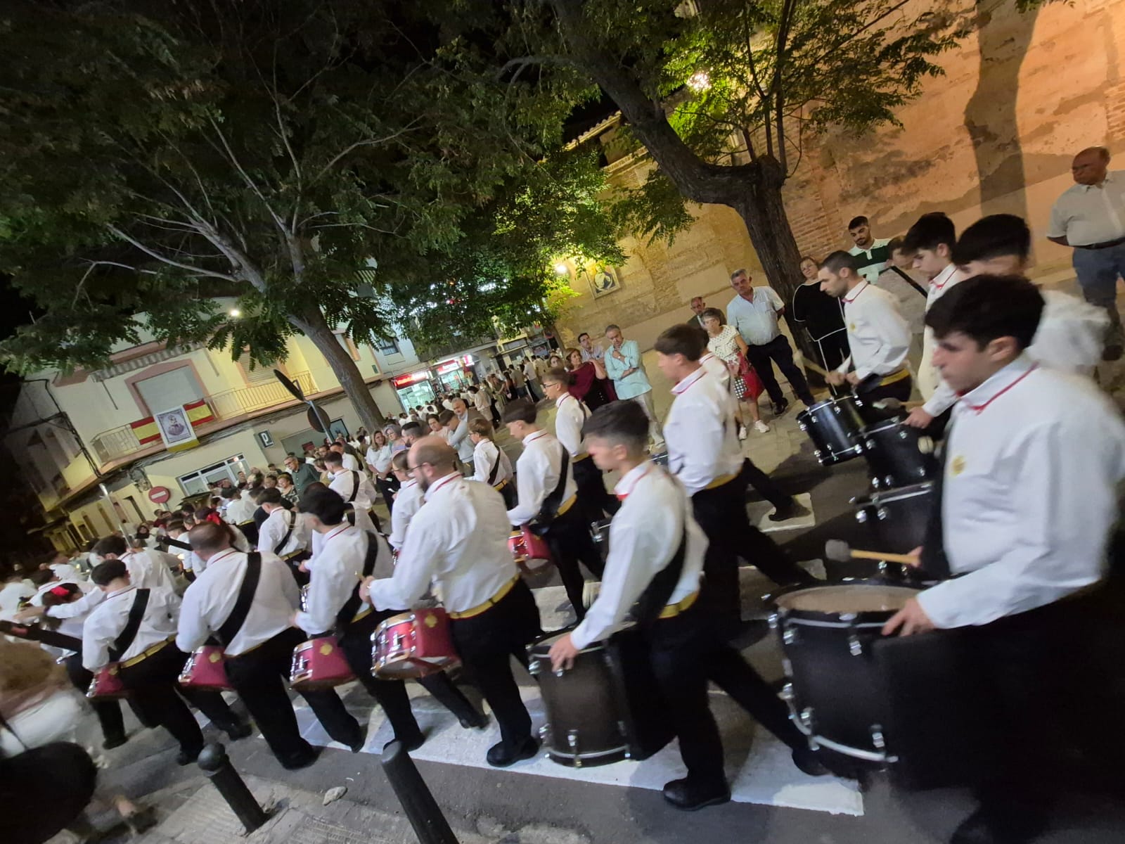 Banda de Cornetas y Tambores del Santísimo Cristo de la Columna.