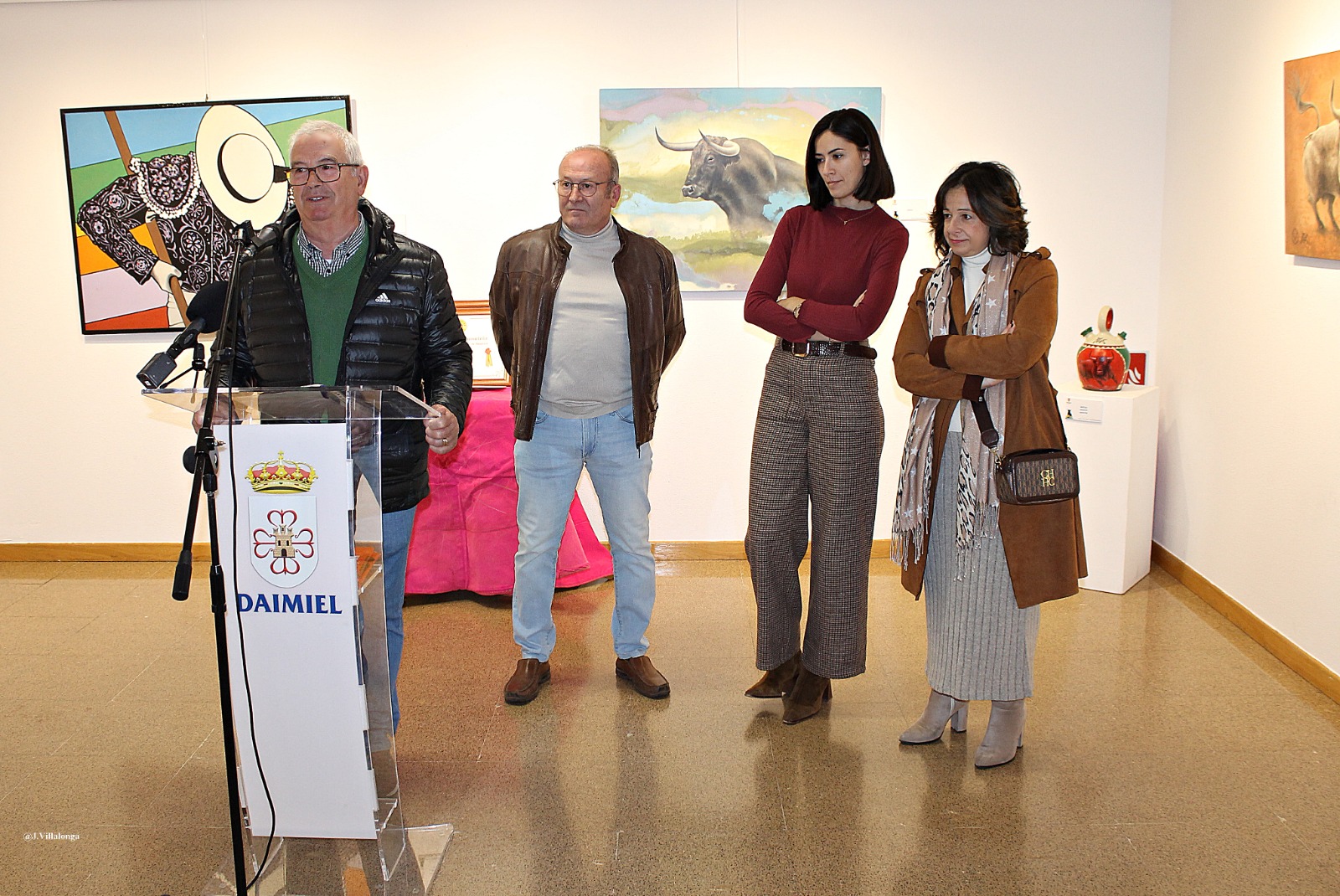 La Peña Taurina de Daimiel clausura su X Concurso Fotográfico y la exposición de Toro Tribal