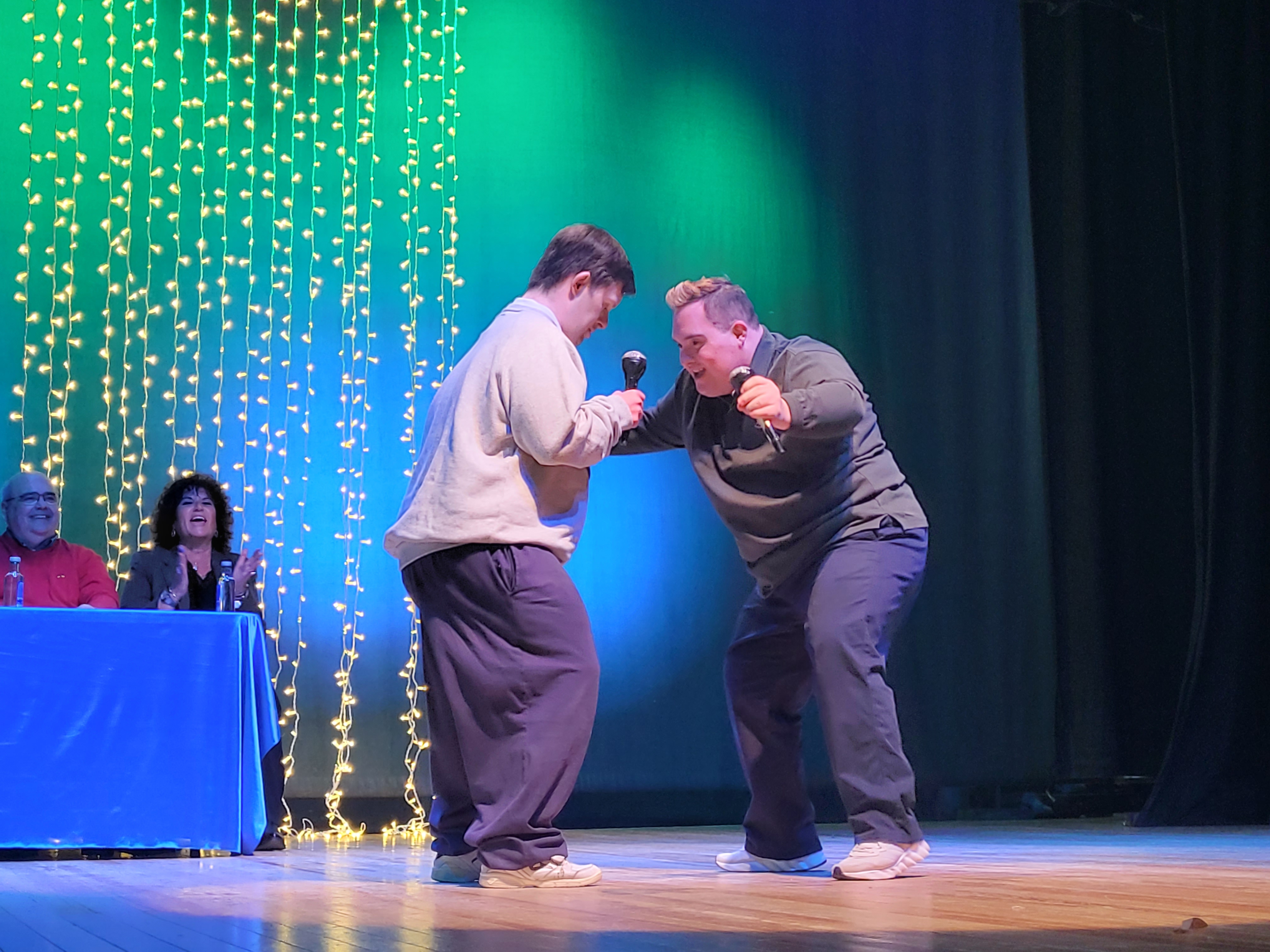 Una de las actuaciones de los alumnos de Musicoterapia.