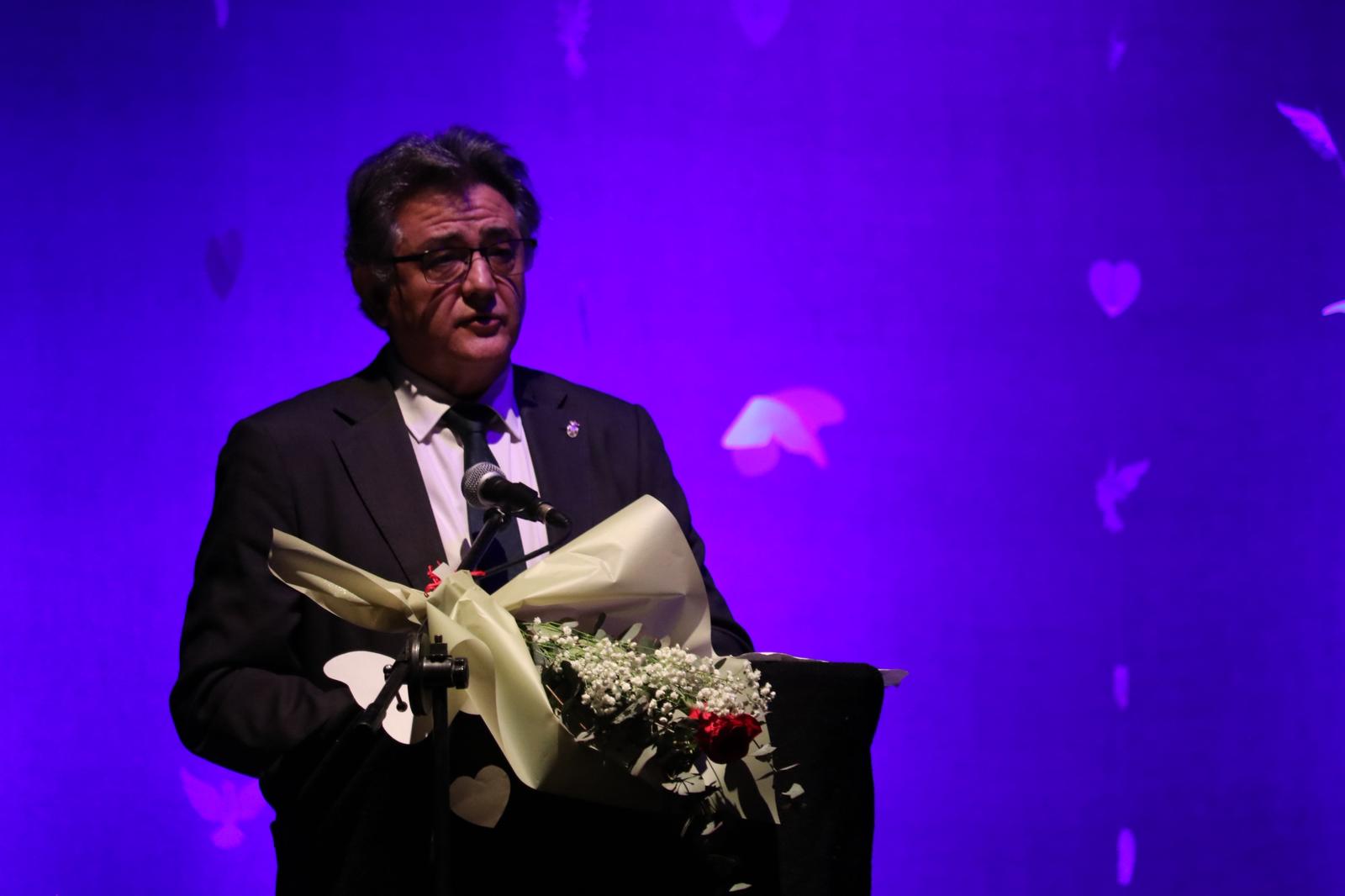 El alcalde, Leopoldo Sierra, fue el encargado de clausurar el acto.