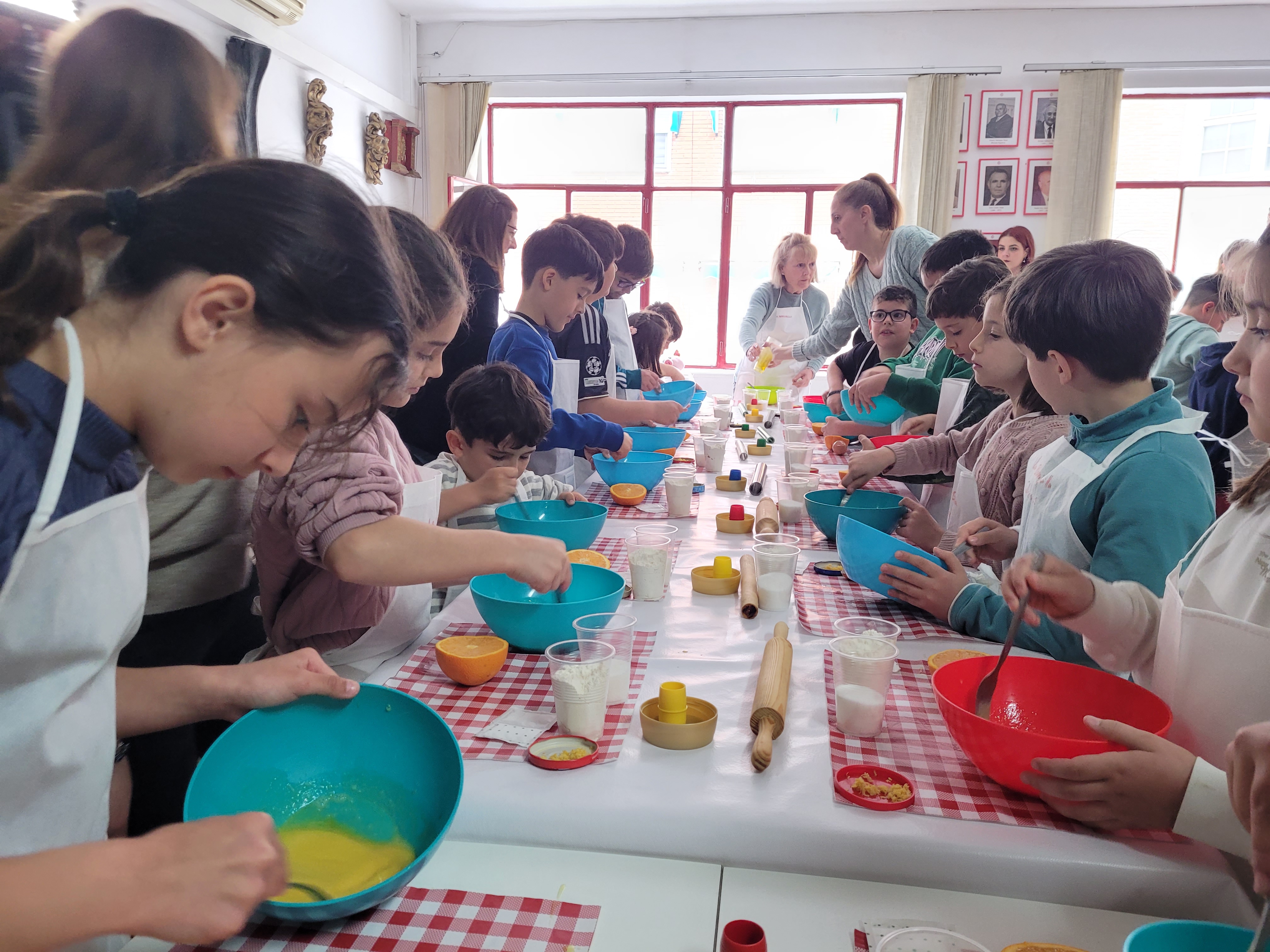 Taller de rosquillas de 'Los Coloraos'.