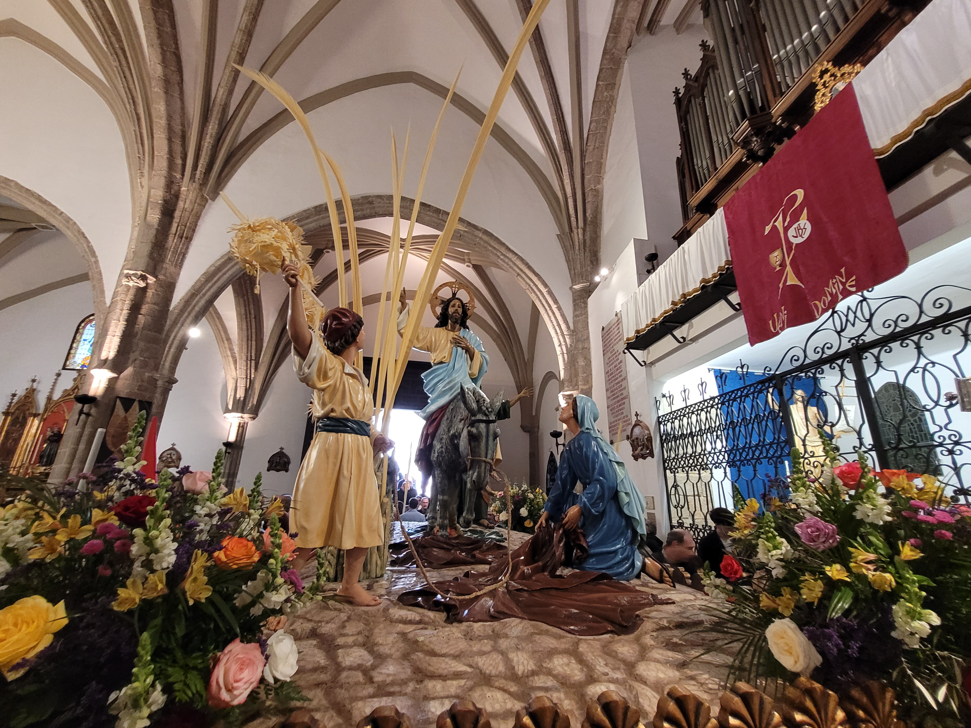 La Borriquilla regresó el domingo a la parroquia de santa María.
