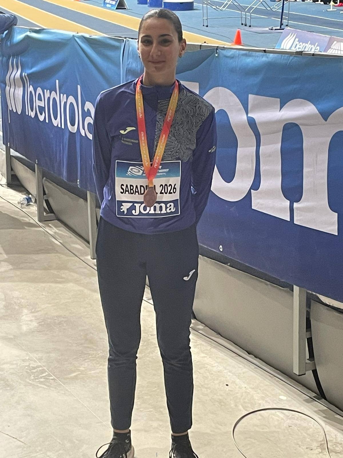 Ángela López-Iñesta logró este sábado la medalla de bronce en el Pentatlón del Campeonato de España Sub 20 de Short Track.