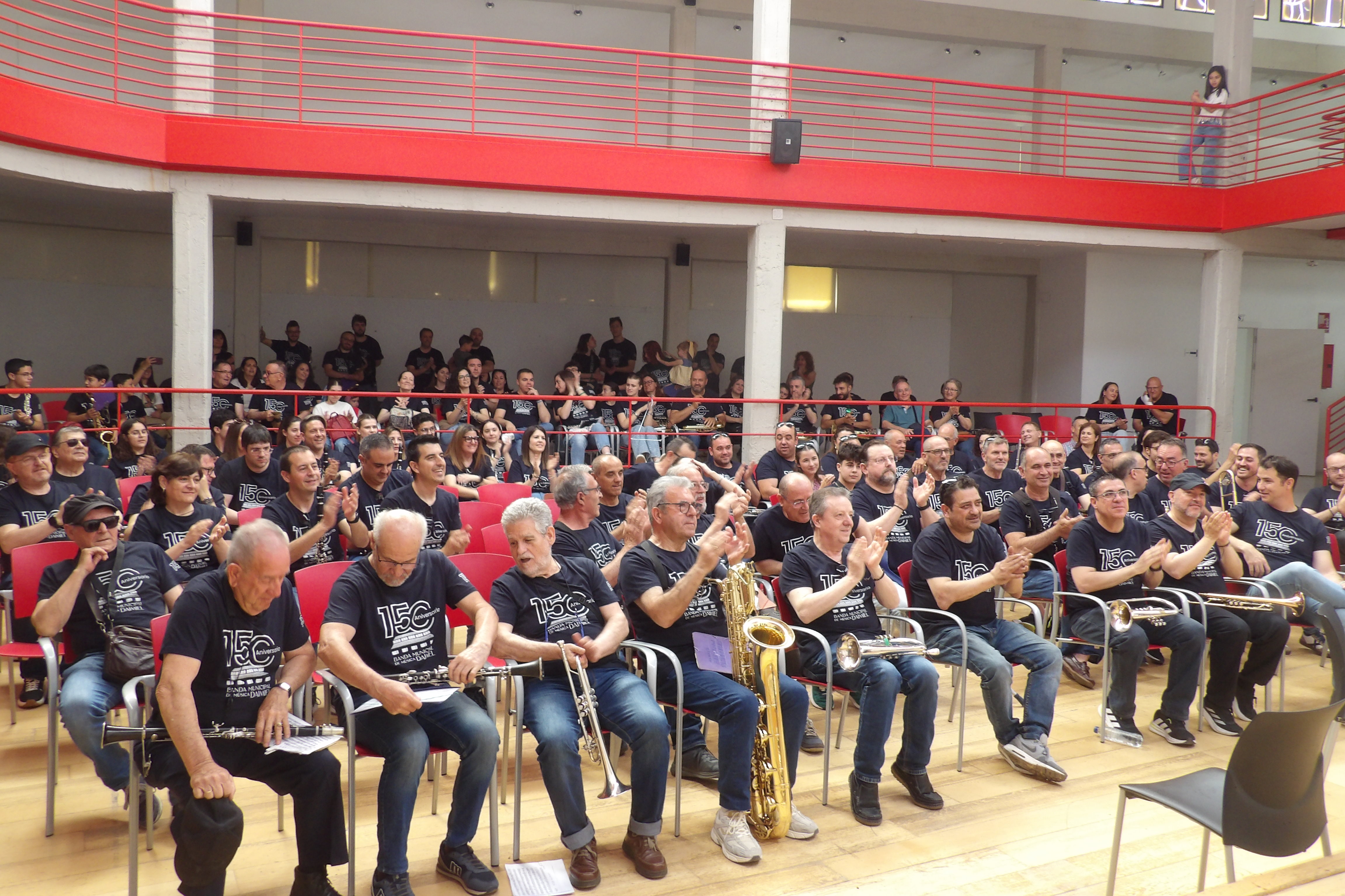 El encuentro reunió a unos 160 músicos de todas las edades.