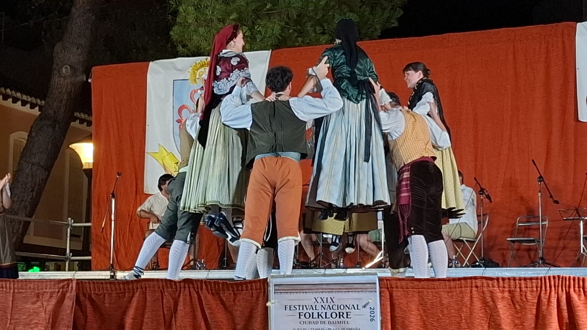 La agrupación catalana sorprendió al público.