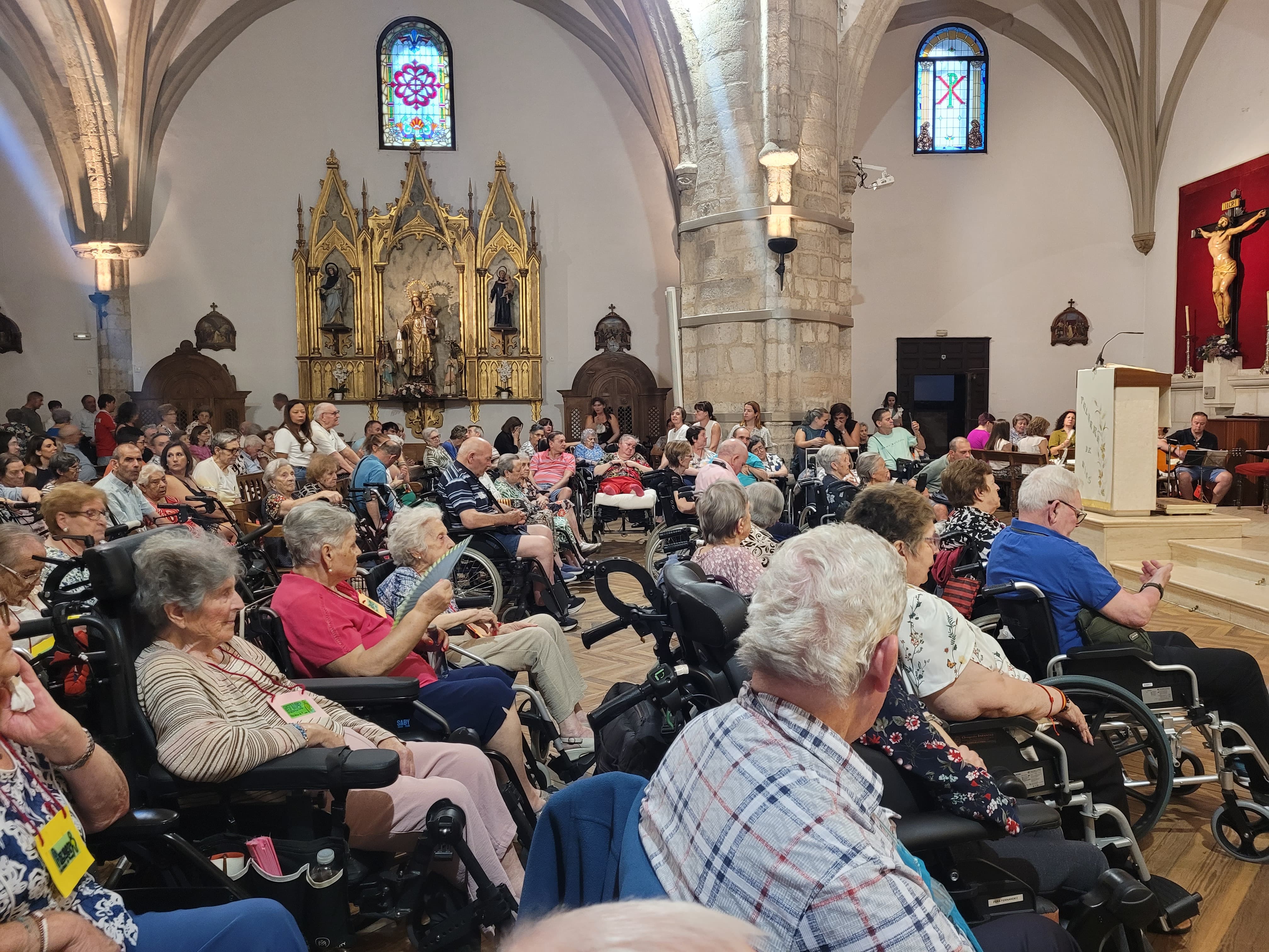 La celebración tuvo lugar en la parroquia de Santa María la Mayor.