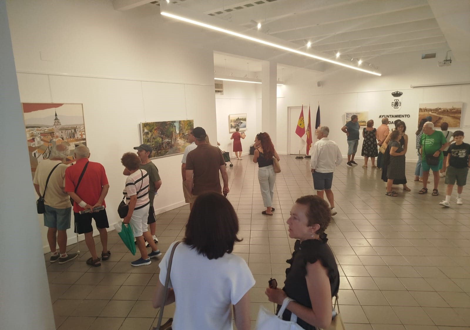 La exposición abrió sus puertas este sábado en el Casino de la Armonía.