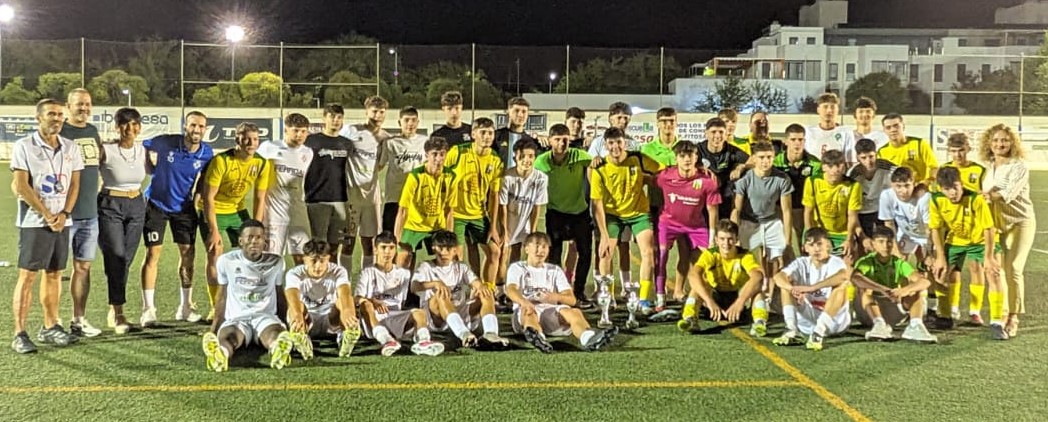 El equipo juvenil del Daimiel RCF se adjudicó el Trofeo de la Uva y el Vino.