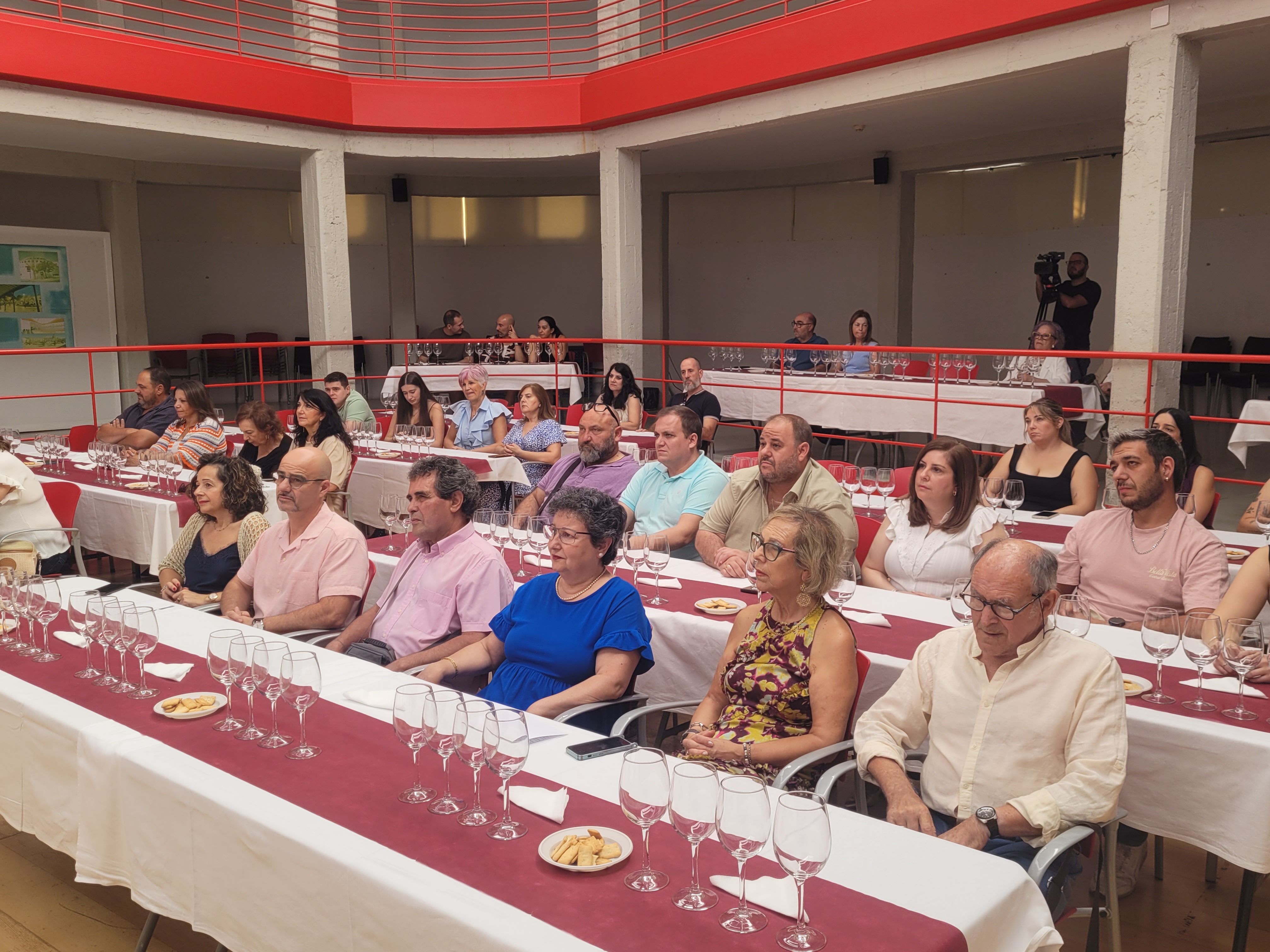 La cata de vinos de Ribera del Duero se celebró en el Espacio Fisac.