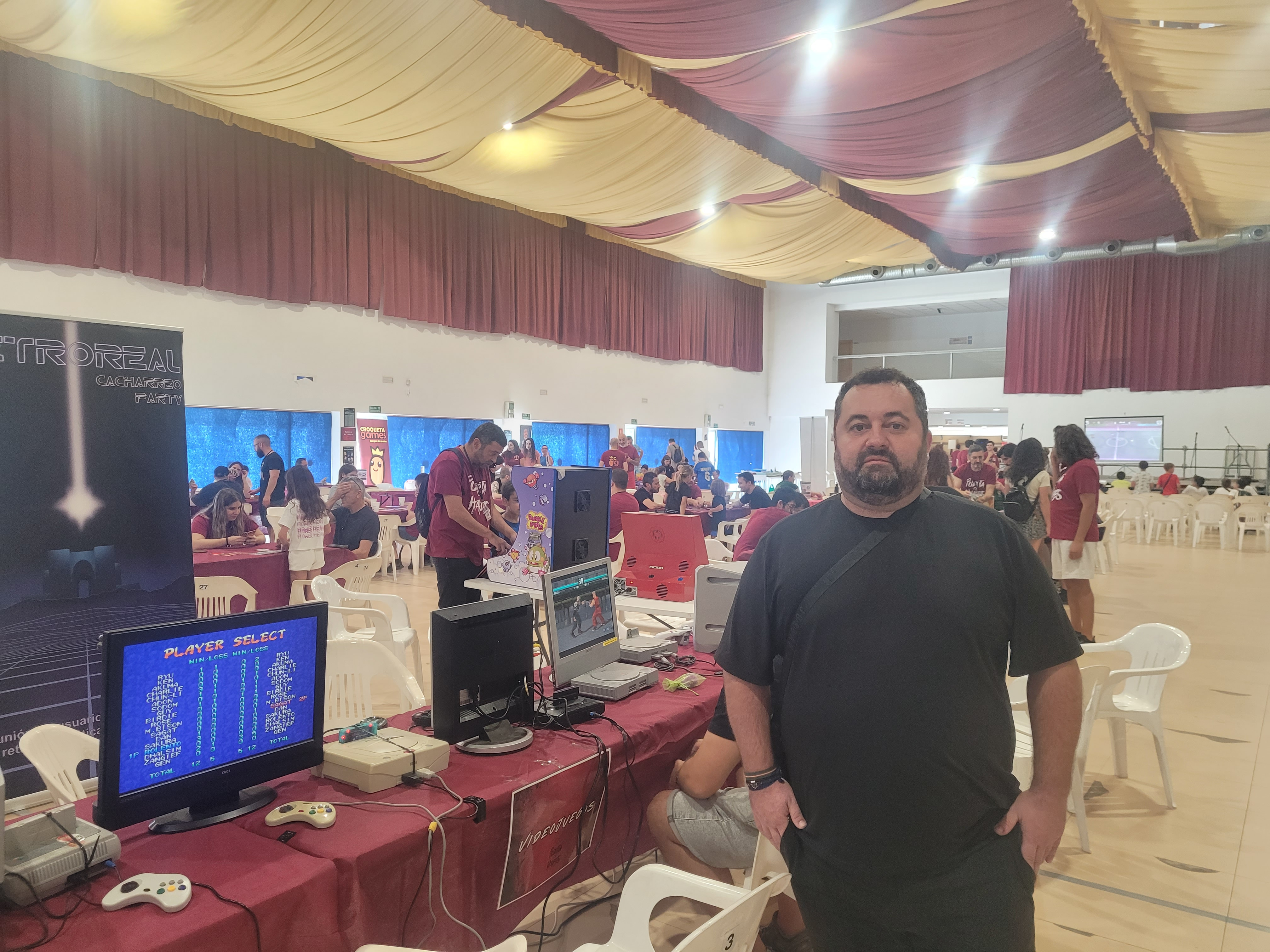 Román Ortega en el Pabellón Ferial.
