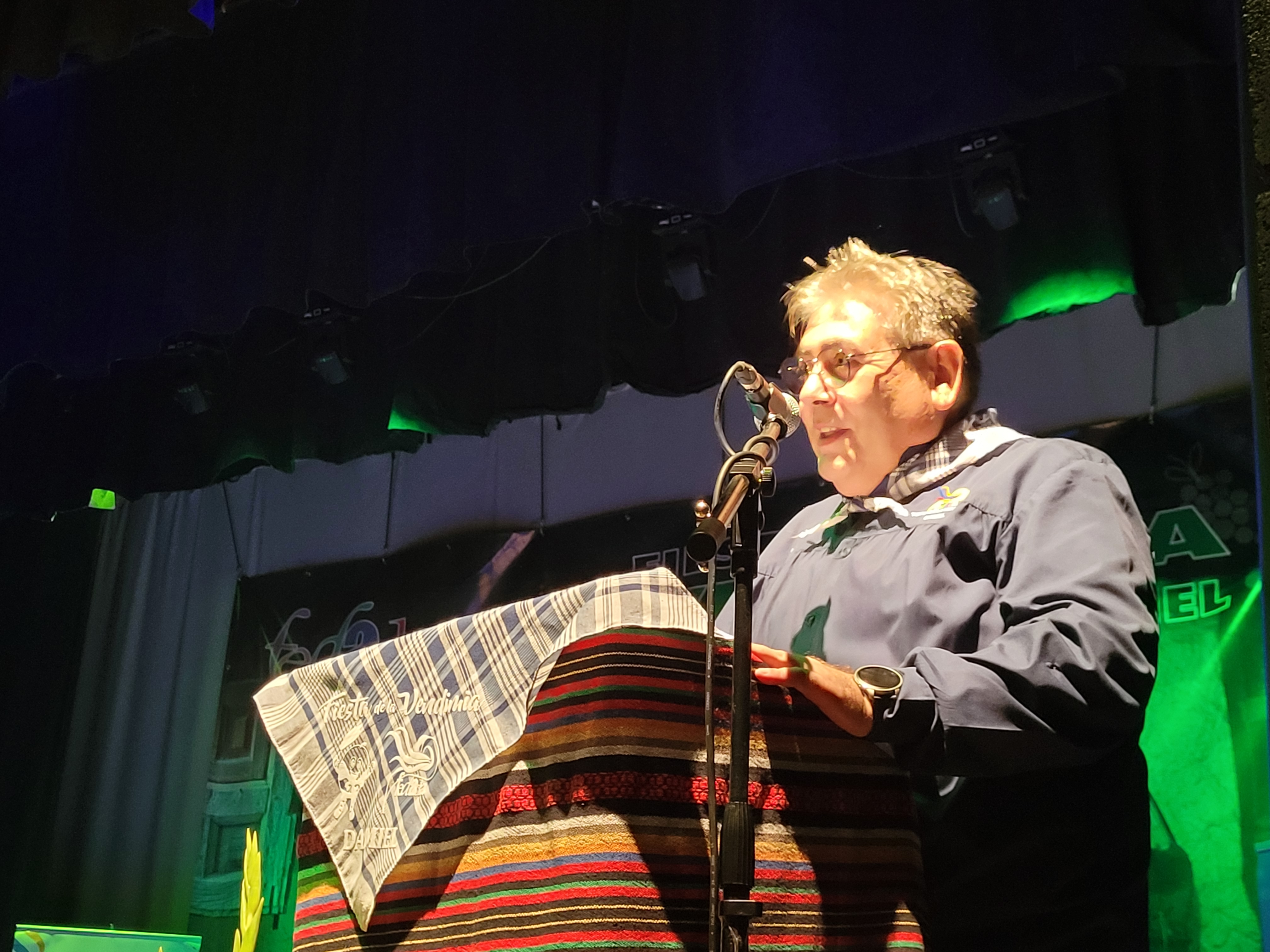 Luis Miguel Astillero durante el acto del pregón en el Teatro Ayala.