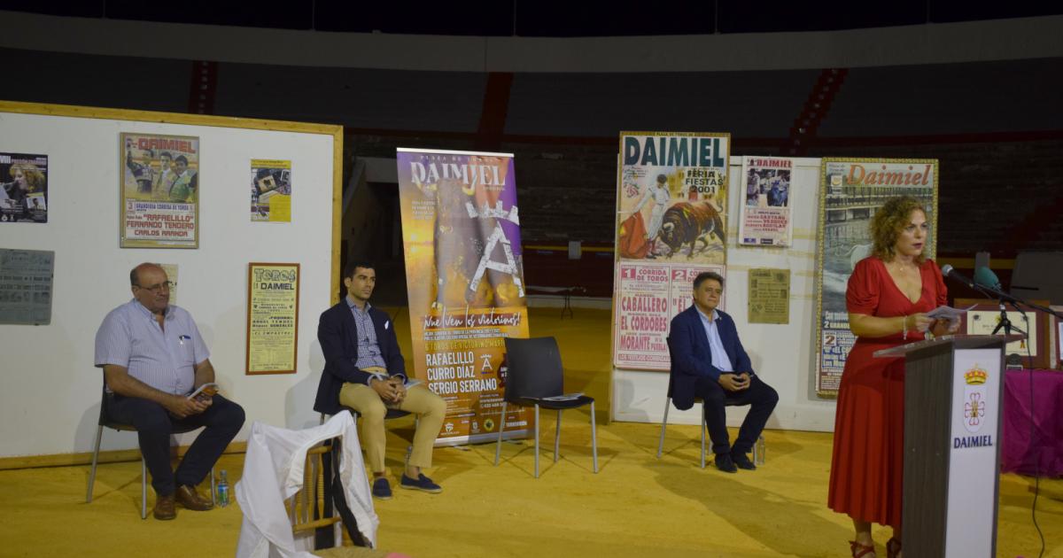 Lourdes Espinosa recorre la historia y su relación con la Peña Taurina