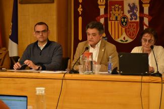 pleno_abril_2023_leopoldo_sierra_alcalde.jpg