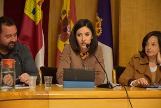 pleno_abril_2023_lourdes_rodriguez_de_guzman_concejala_comunicacion.jpg