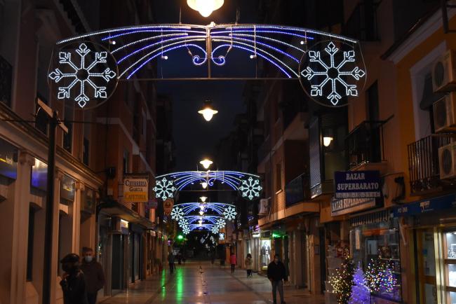 Iluminación calle Virgen de las Cruces_Navidad 2020