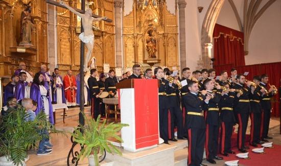 Banda de Cornetas y Tambores Banda de Cornetas y Tambores
