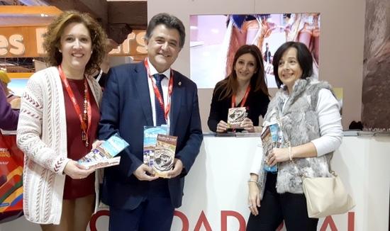 FITUR FITUR