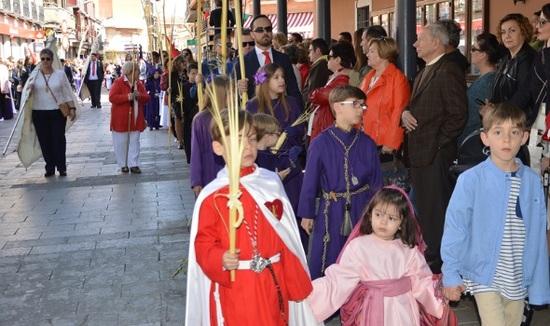 Procesión en la plaza