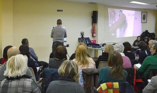 Pablo Rubén impartiendo la clase magistral de acuarela Pablo Rubén impartiendo la clase magistral de acuarela