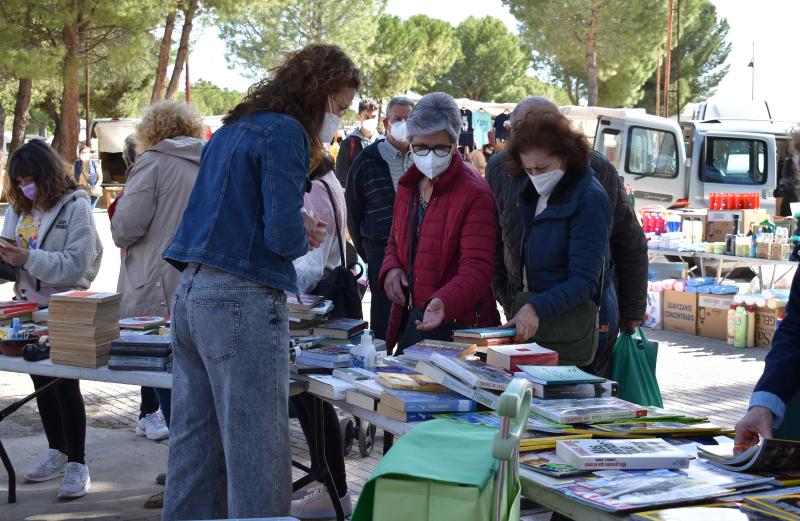 MERCADILLO SOLIDARIO