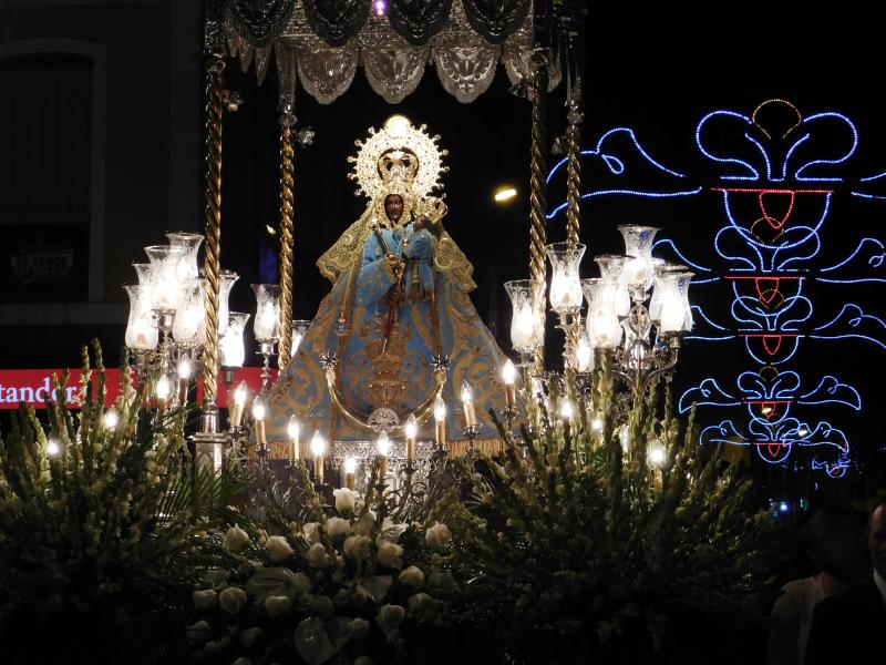 VIRGEN DE LAS CRUCES