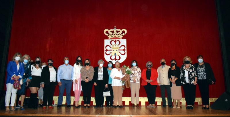 Fotografía de Familia de autoridades y premiados