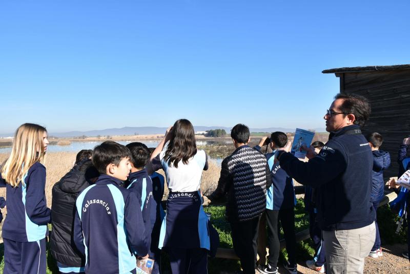 Escolares en la Laguna de Navaseca 