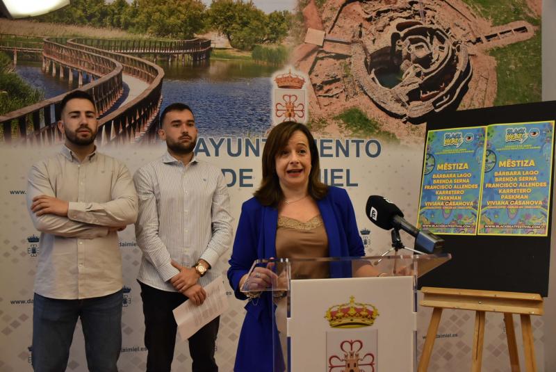 Loro en la presentación