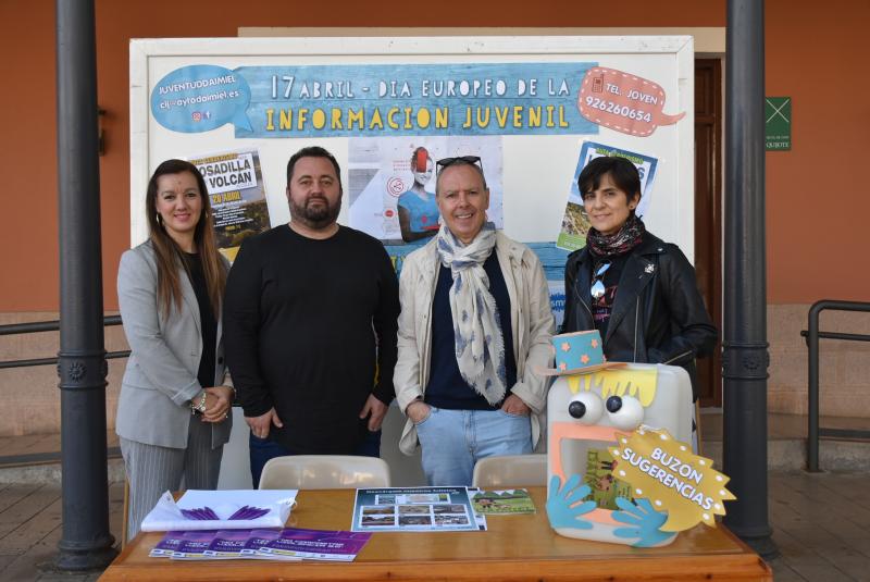 Stand en la Plaza de España