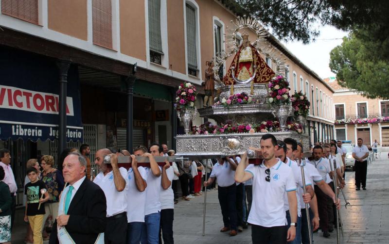 Procesión Virgen de la Cabeza. Archivo.