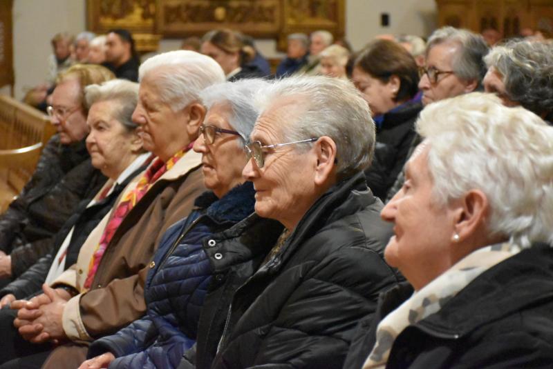 Damas Apostólicas durante la misa