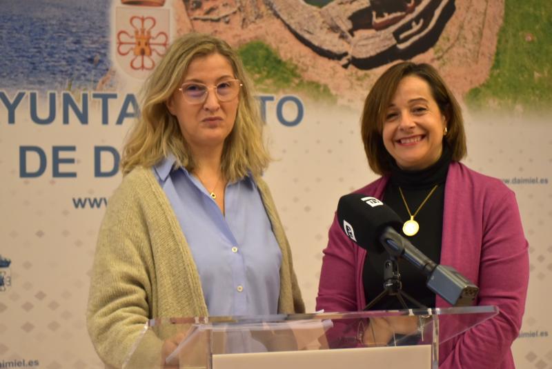 Villalta y Loro en la rueda de prensa