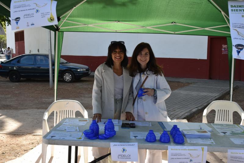 Stand informativo en le mercadillo