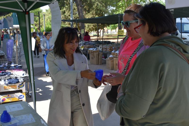 Stand informativo en le mercadillo