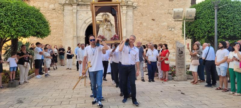 Traslado de la Virgen de las Cruces.
