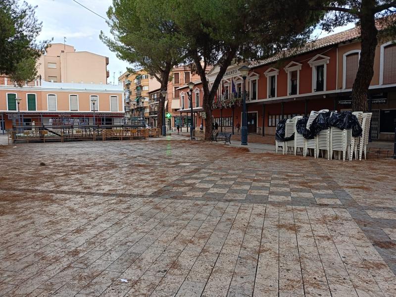 Estado de la plaza de España tras la tormenta