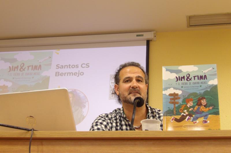 Santos Cejudo en la presentación.