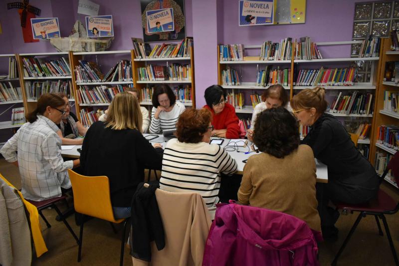 biblioteca_portada.jpg  biblioteca_portada.jpg