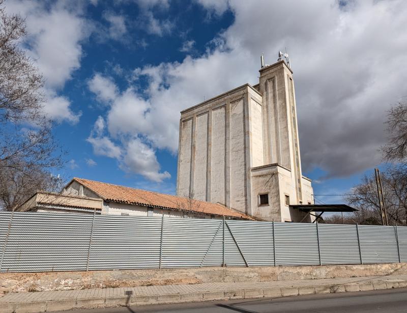 silo_municipal._wikimedia_commons.jpg 
