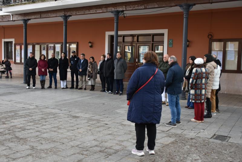 Minuto de silencio en el Ayuntamiento de Daimiel 