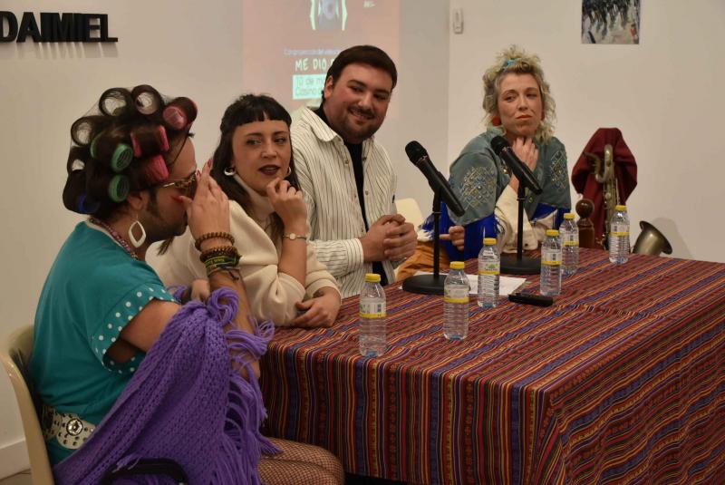 Karmento, Julián Añil, Aroha Morales y La Cardao