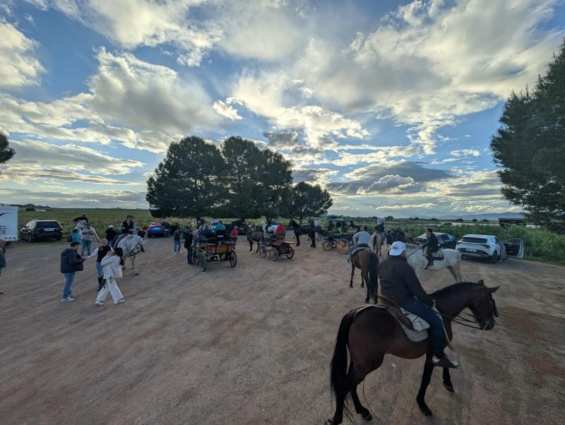 Ruta equina 2025 en la laguna de Navaseca